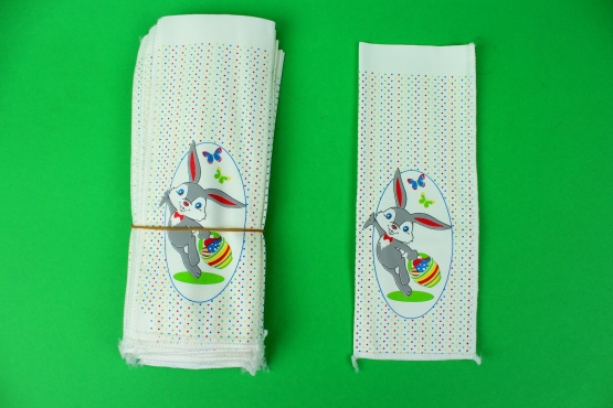 Osk Textidarm # O-54 "hüpfender Osterhase mit Korb" Kal. 55/21,ca. 350 g Füllgewicht